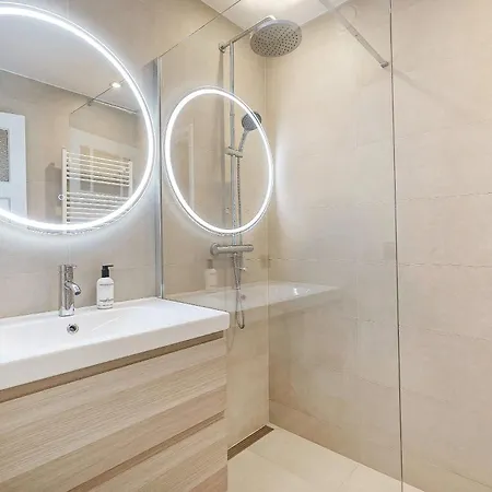 Apartment Light And Modern