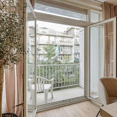 Apartment Light And Modern Amsterdam